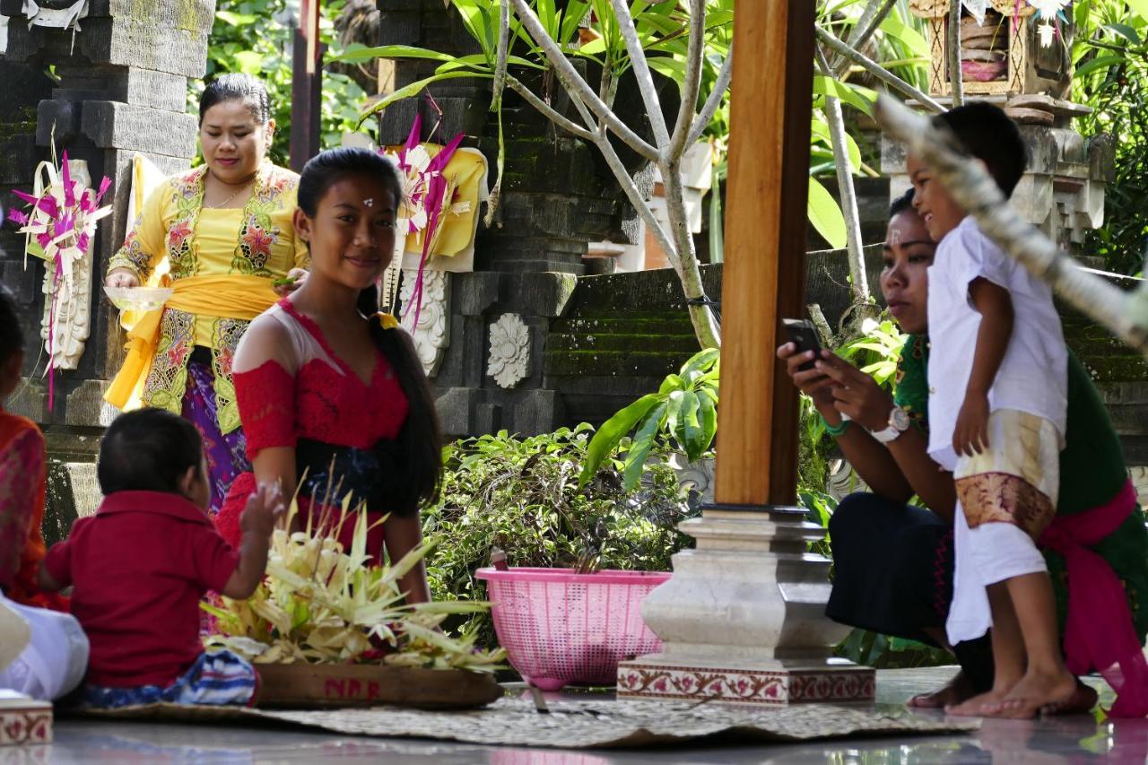 Ubud Tri Upasedana House 2 Hotel Тегалаланг Екстериор снимка