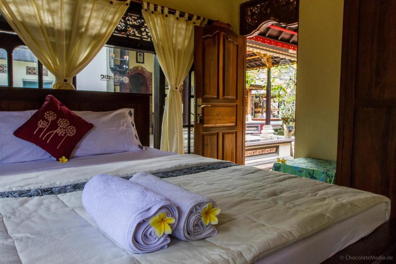 Ubud Tri Upasedana House 2 Hotel Тегалаланг Екстериор снимка