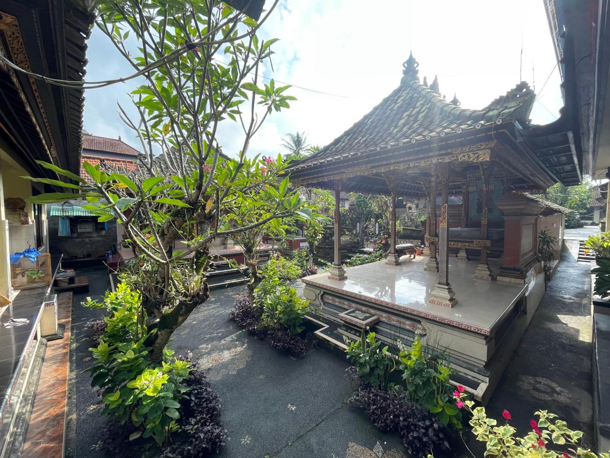 Ubud Tri Upasedana House 2 Hotel Тегалаланг Екстериор снимка